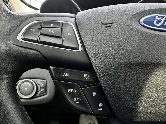 Certified 2019 Ford Escape Titanium AWD/4WD image 21
