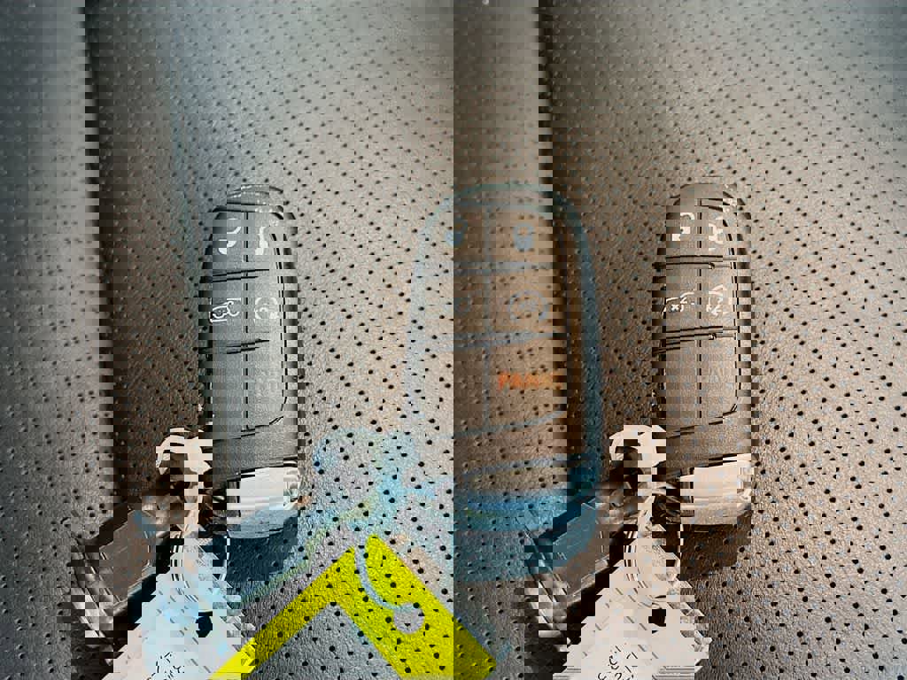 Used 2025 Dodge Durango R/T image 22