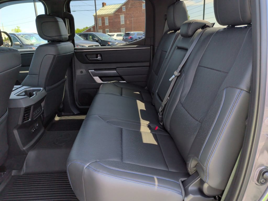 Used 2025 Toyota Tundra Platinum w/ TRD Off-Road Package AWD/4WD image 13