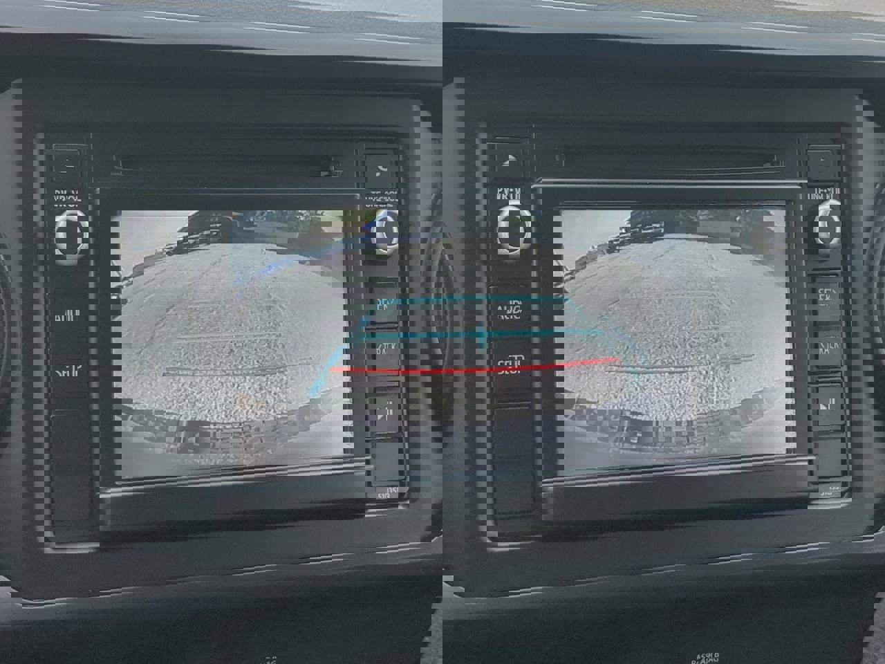 Used 2018 Toyota Tacoma SR w/ SR Convenience Package image 18