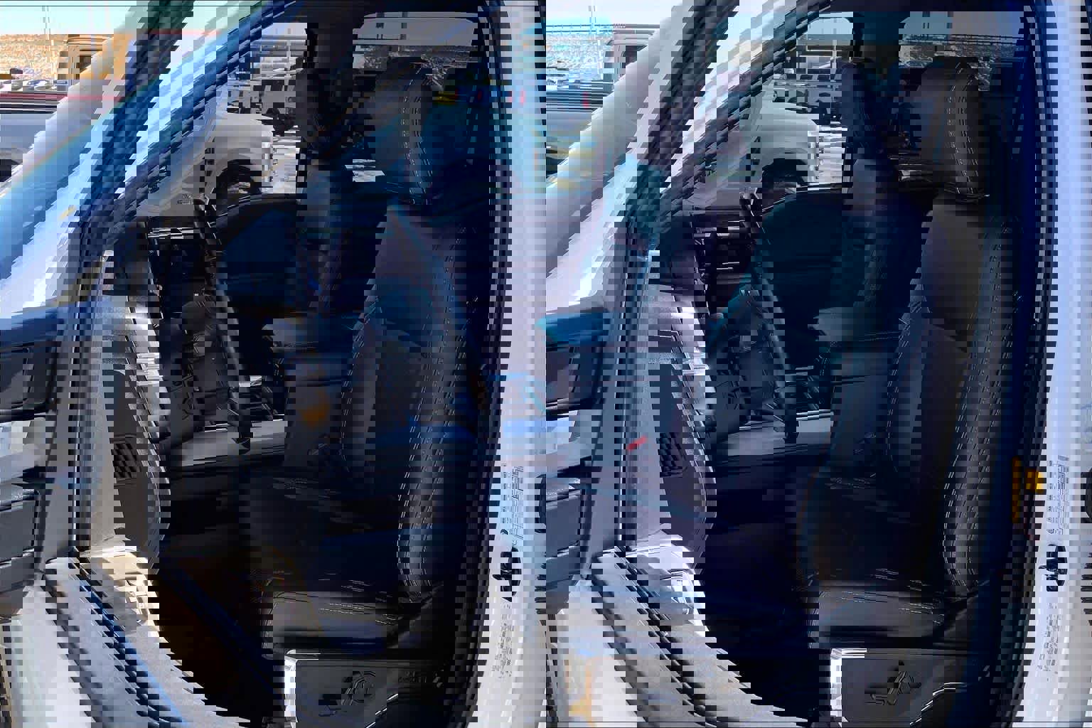 Certified 2023 Ford F250 Lariat w/ Lariat Ultimate Package image 10