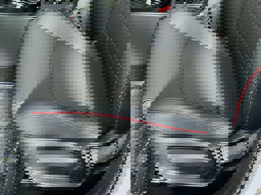 Used 2024 Kia Forte GT image 31