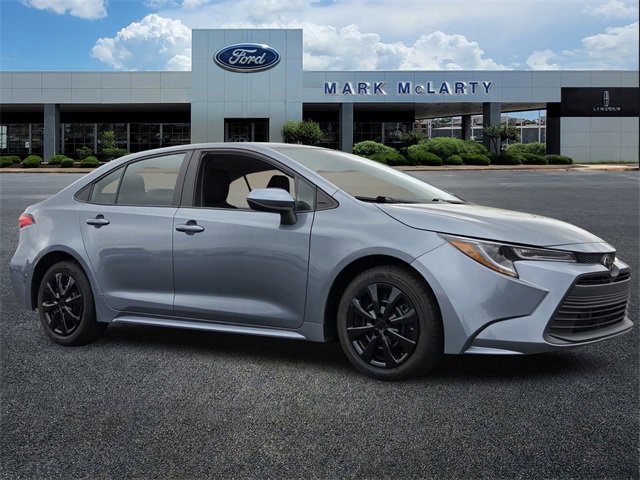 Used 2024 Toyota Corolla LE image 7