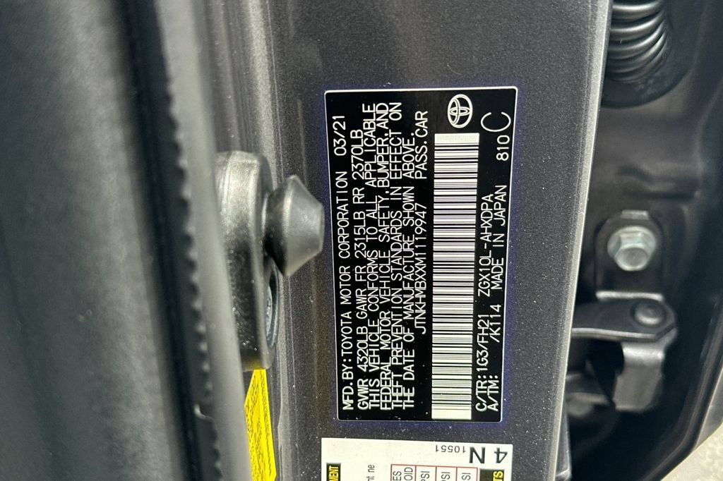 Used 2021 Toyota C-HR LE FWD image 32
