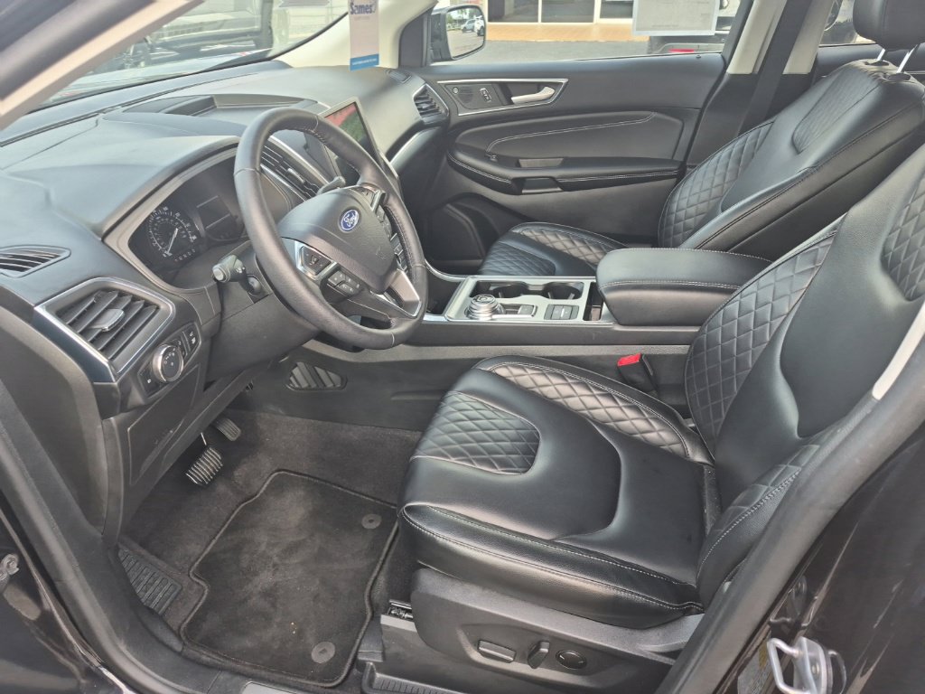 Certified 2024 Ford Edge Titanium AWD/4WD image 18