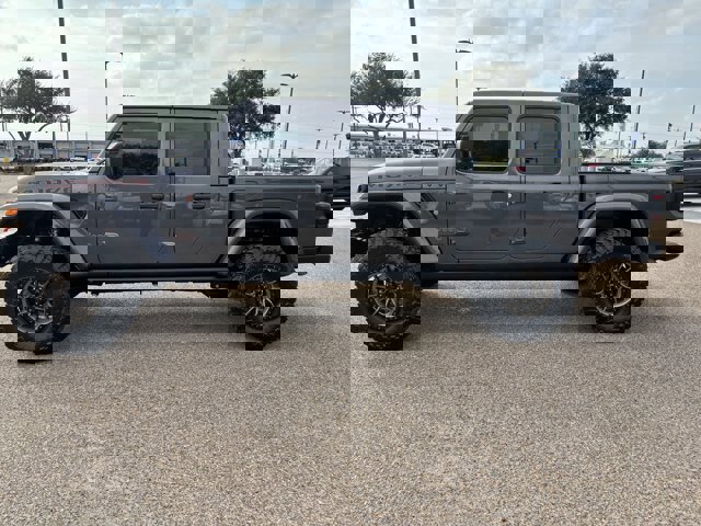 Used 2023 Jeep Gladiator Mojave w/ LED Lighting Group image 3