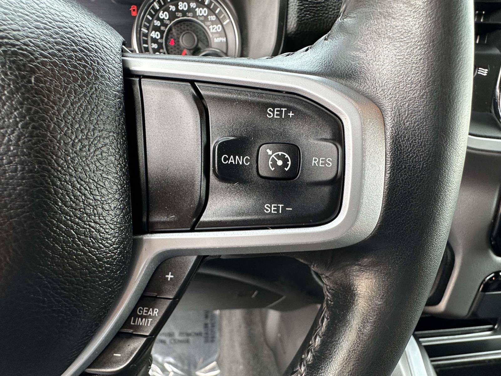Used 2022 RAM 1500 Big Horn AWD/4WD image 14