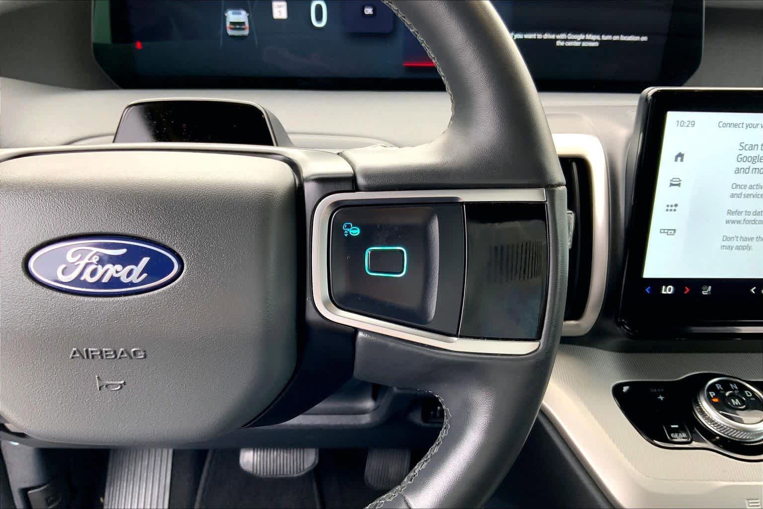 Certified 2025 Ford Expedition Active AWD/4WD image 22