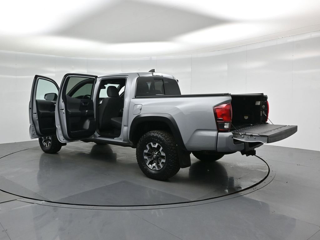 Used 2018 Toyota Tacoma TRD Off-Road image 29