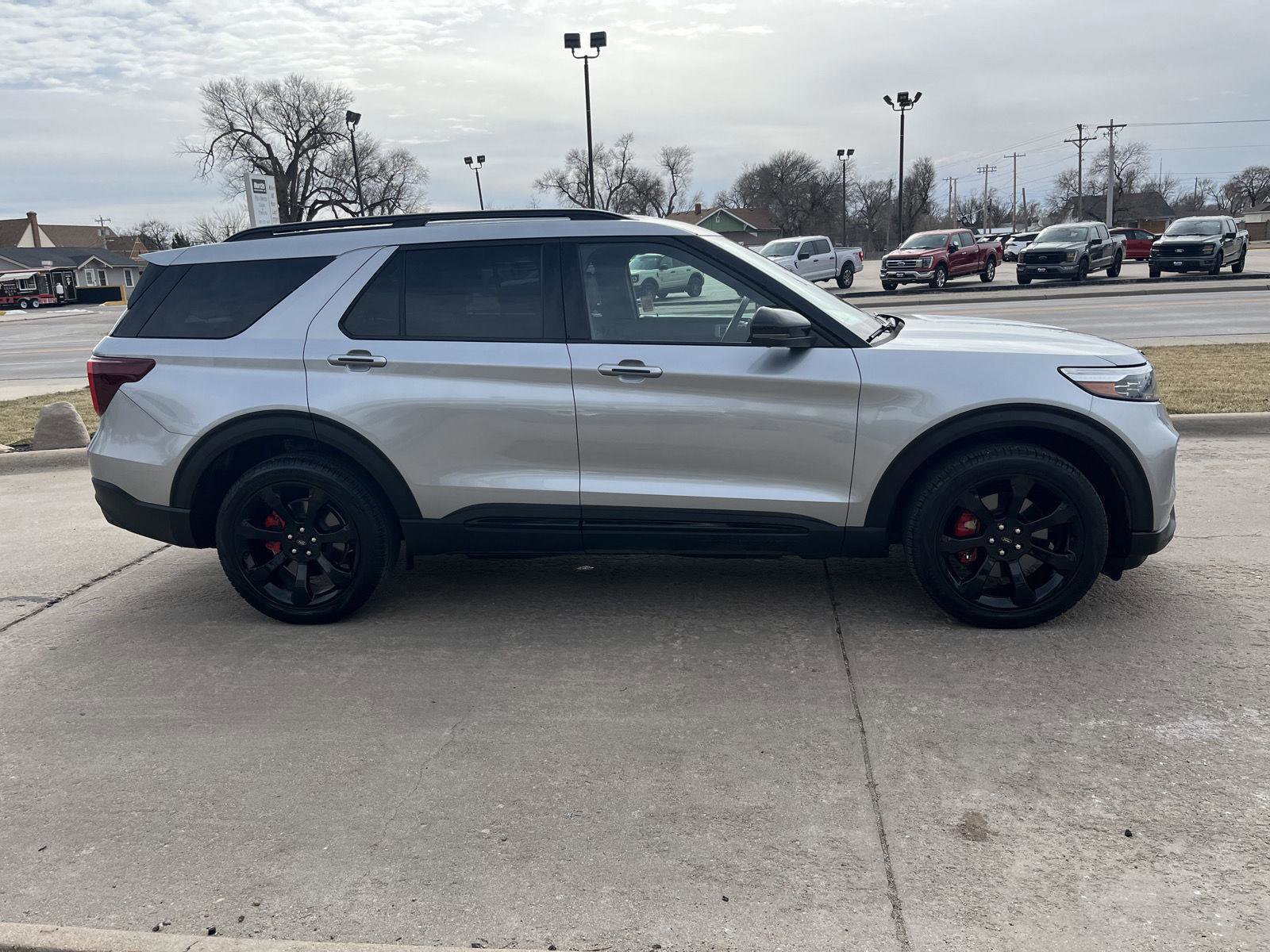 Certified 2023 Ford Explorer ST w/ Equipment Group 401A image 6