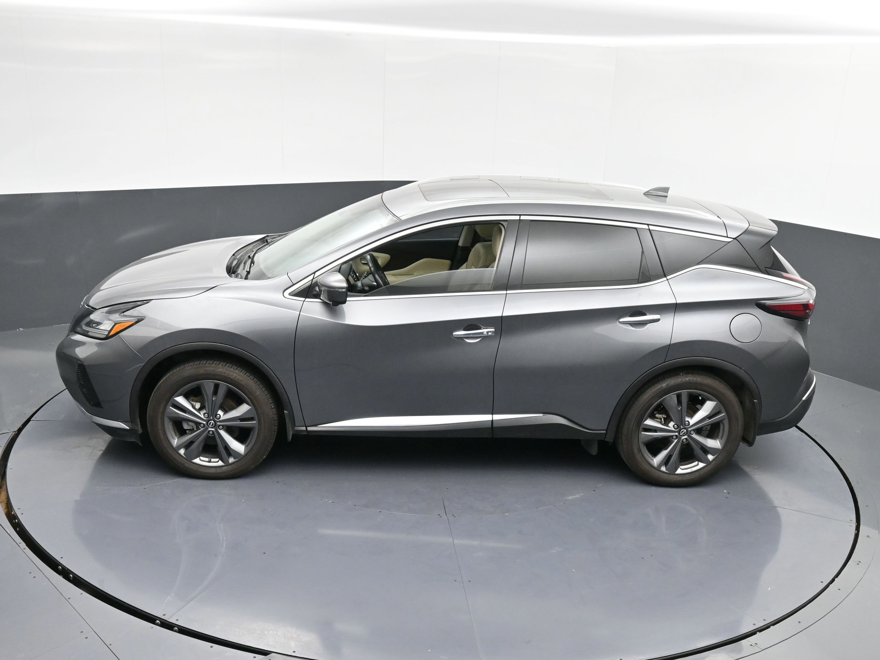 Used 2023 Nissan Murano Platinum w/ Cargo Package image 7