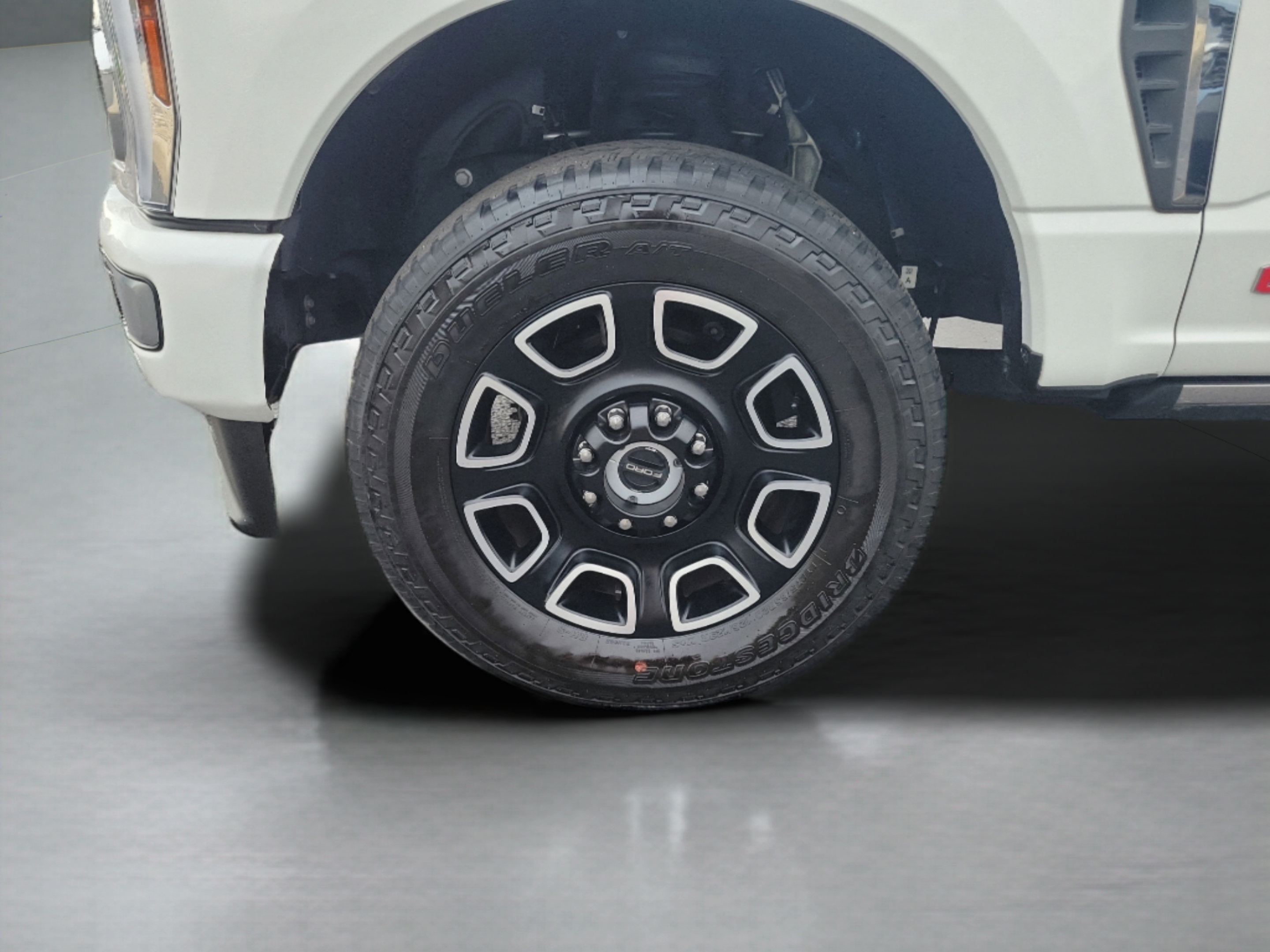 Certified 2024 Ford F250 Platinum AWD/4WD image 31