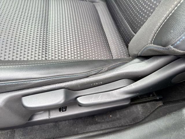 Used 2025 Chevrolet Trax LT w/ Driver Confidence Package image 15