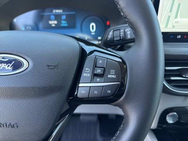 Certified 2023 Ford Escape SE w/ PHEV Premium Package FWD image 22
