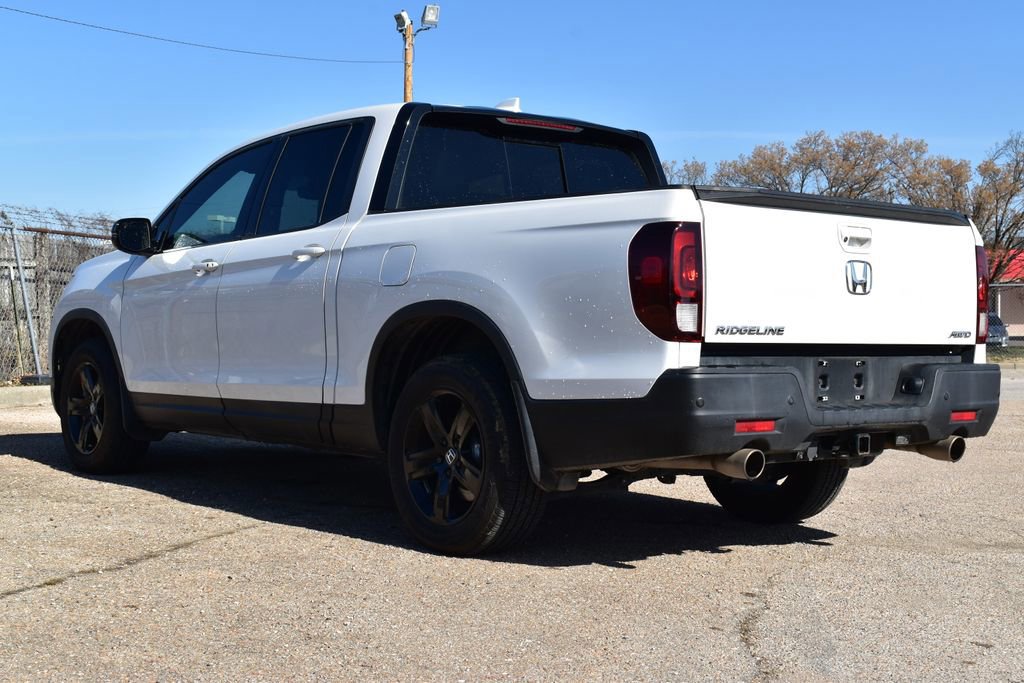 Used 2021 Honda Ridgeline Black Edition image 2