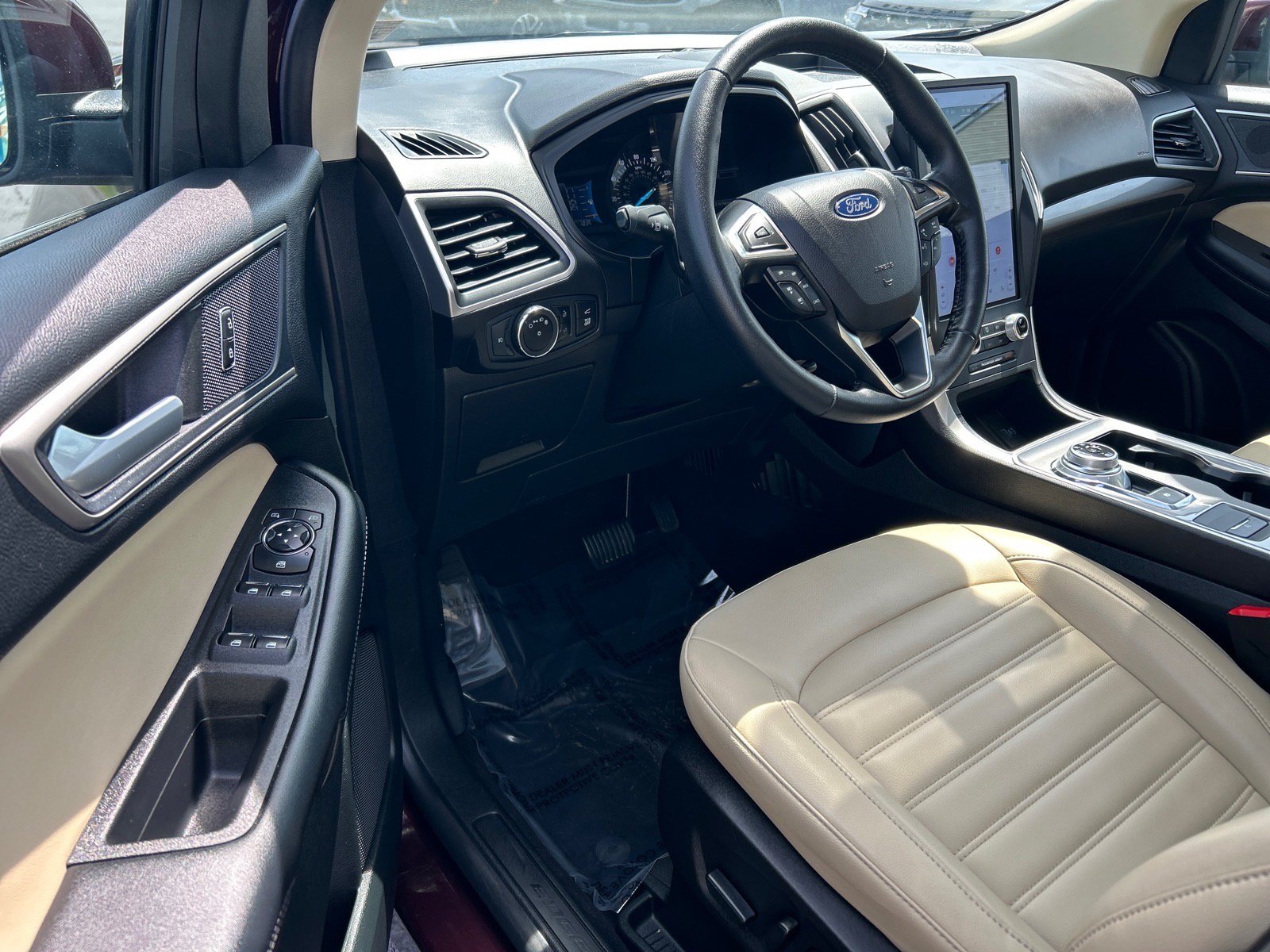 Certified 2023 Ford Edge SEL w/ Convenience Package AWD/4WD image 6