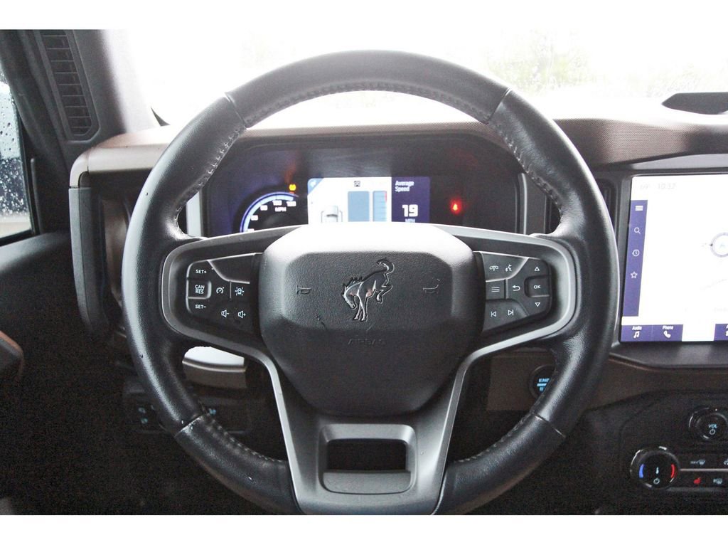 Certified 2022 Ford Bronco Outer Banks w/ Sasquatch Package AWD/4WD image 14