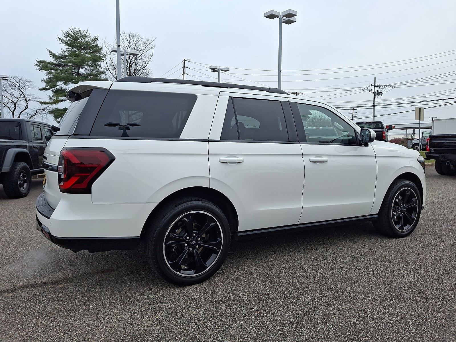 Certified 2024 Ford Expedition Limited image 11