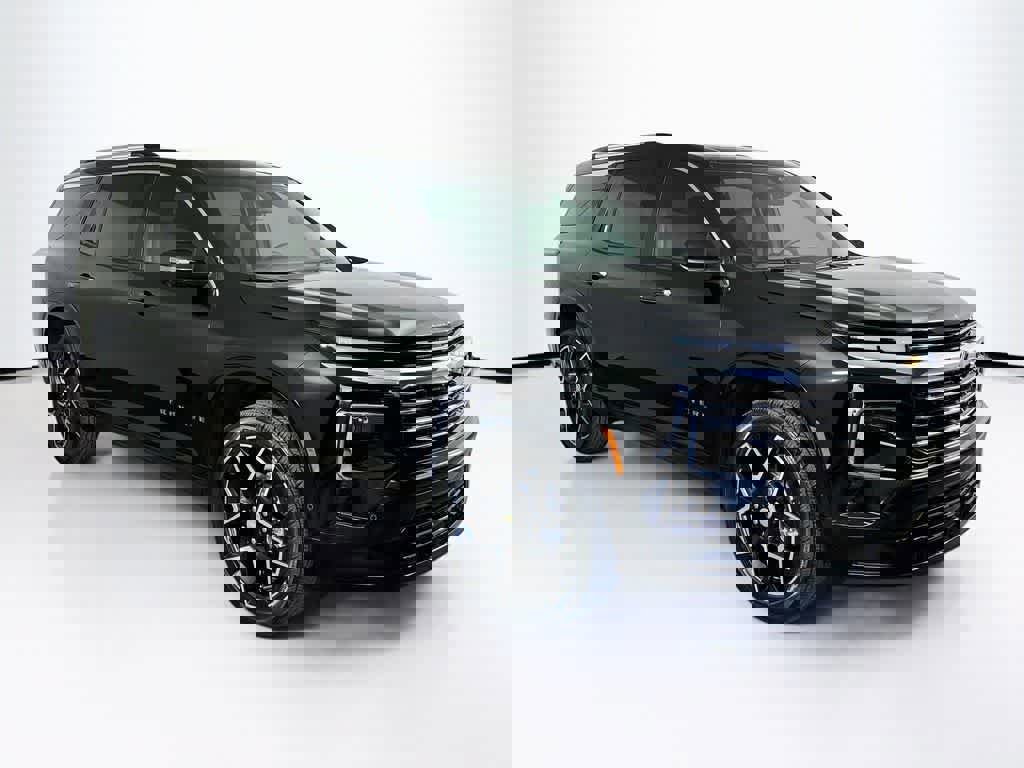 Used 2026 Chevrolet Traverse High Country w/ LPO, Floor Liner Package image 7