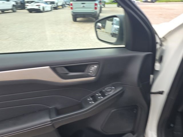 Certified 2022 Ford Escape SE w/ Convenience Package AWD/4WD image 9