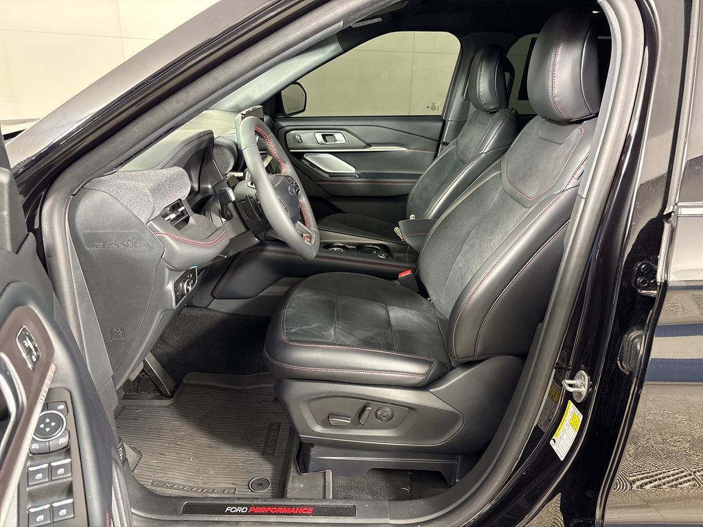 Certified 2025 Ford Explorer ST w/ Sun And Sound Package AWD/4WD image 24