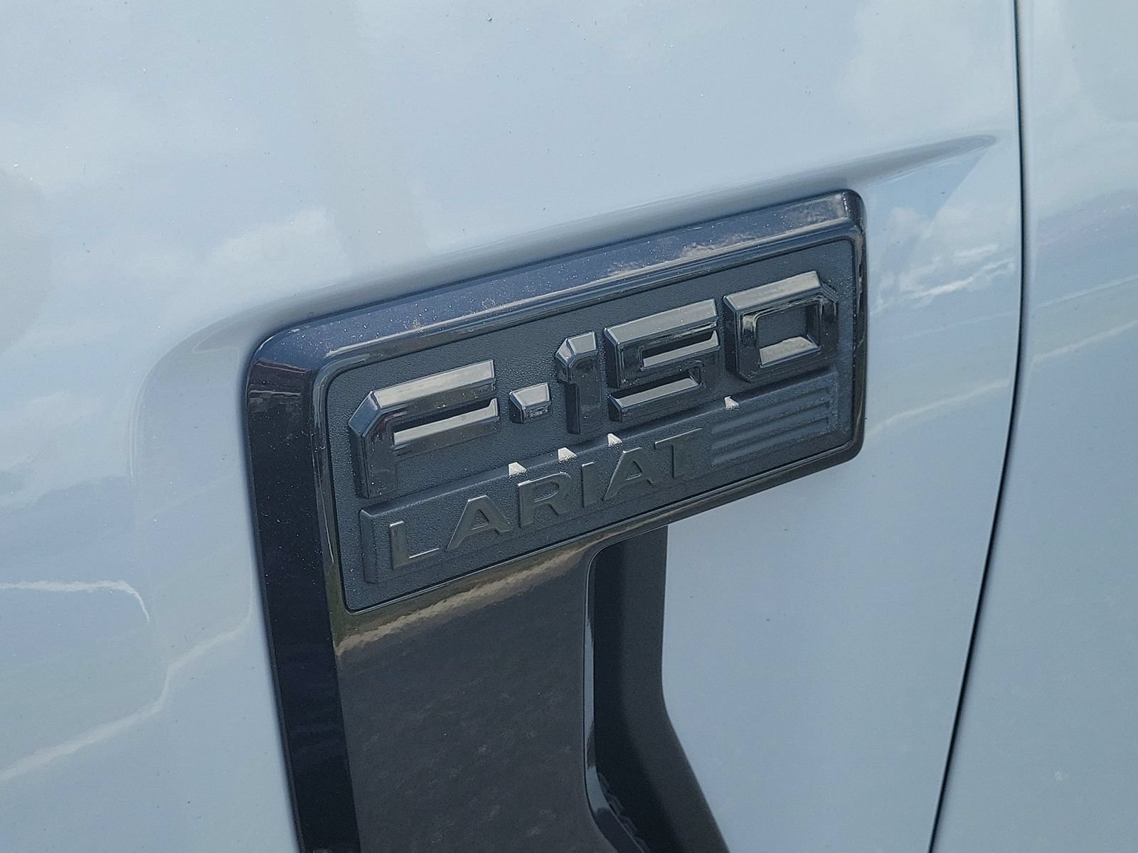 Certified 2025 Ford F150 Lariat w/ Equipment Group 501A Mid AWD/4WD image 8