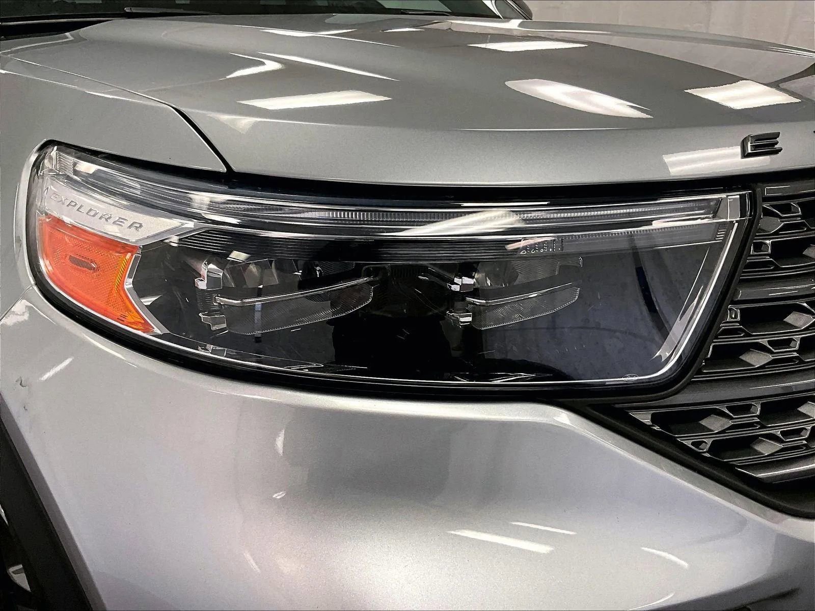 Certified 2023 Ford Explorer XLT w/ Equipment Group 202A image 28