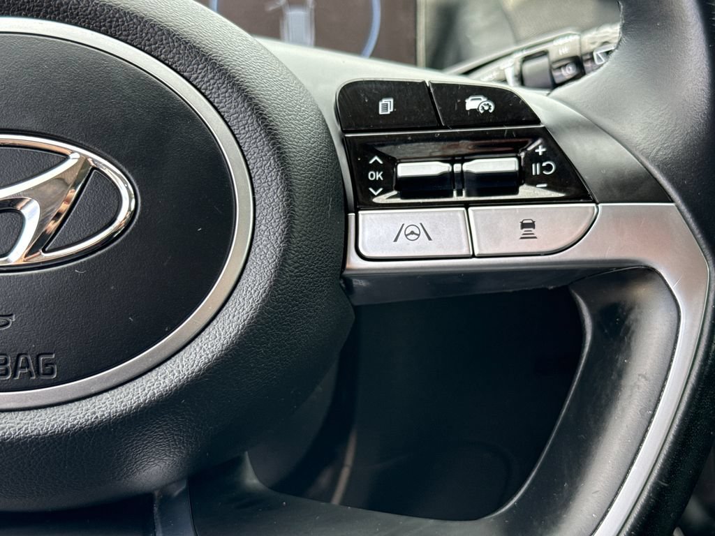 Used 2022 Hyundai Tucson SEL w/ Convenience + Premium Package FWD image 17