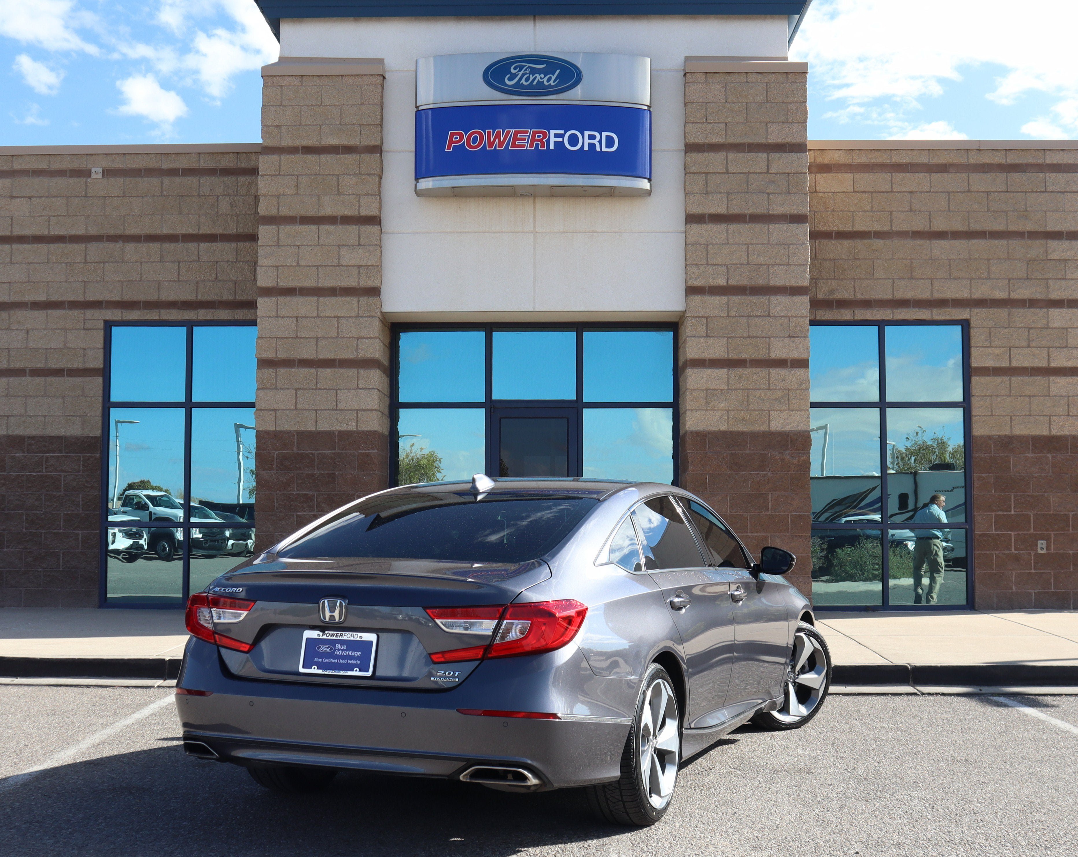 Used 2020 Honda Accord Touring image 6