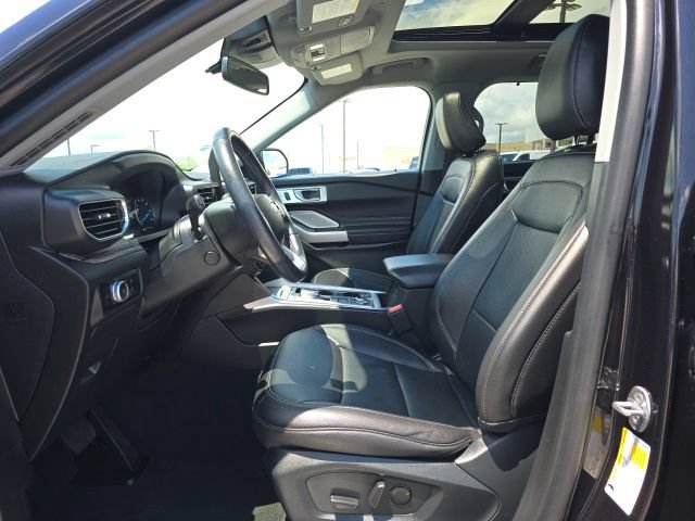 Certified 2023 Ford Explorer Limited w/ Limited Technology Package AWD/4WD image 11