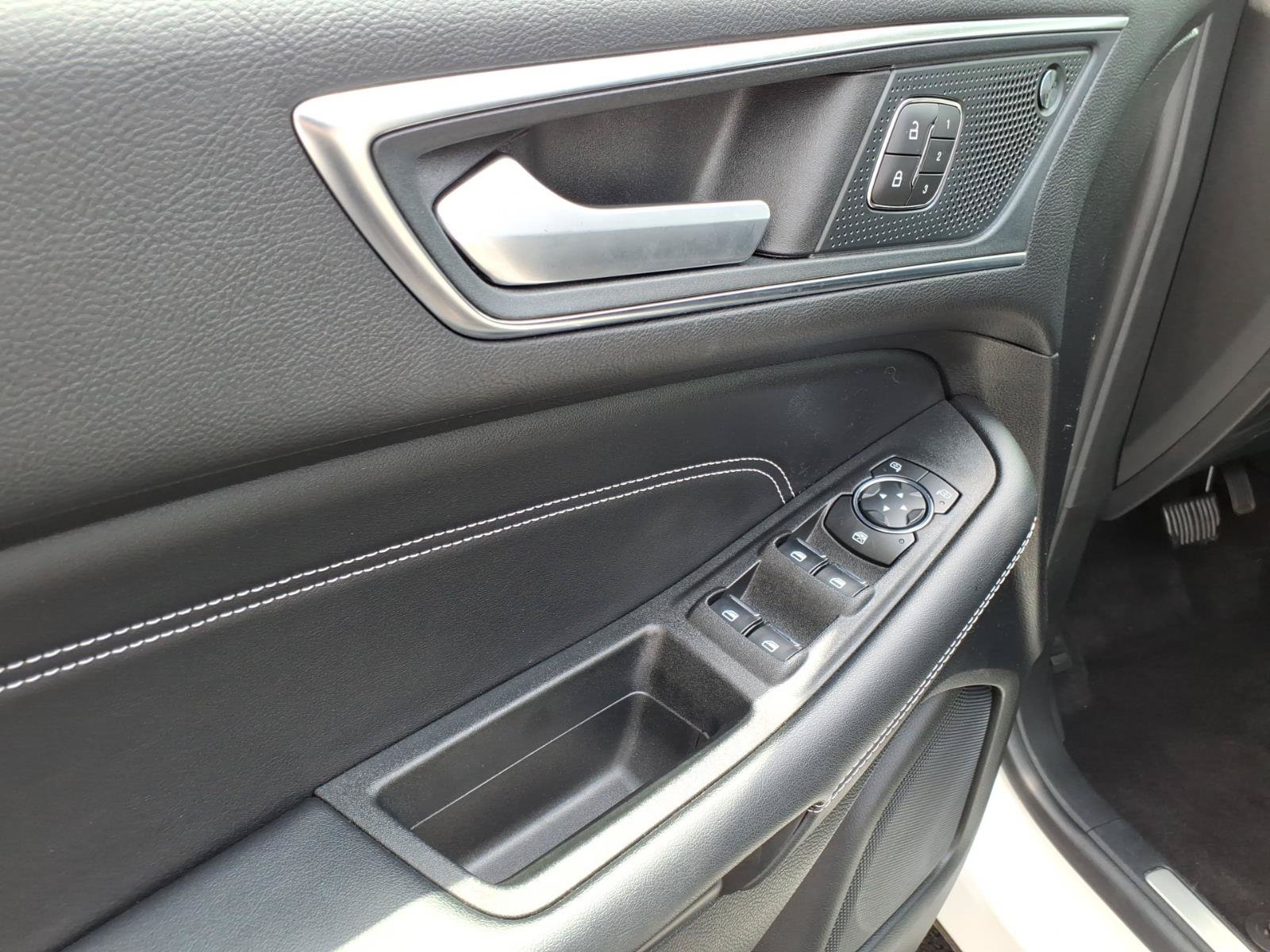 Certified 2024 Ford Edge Titanium AWD/4WD image 14