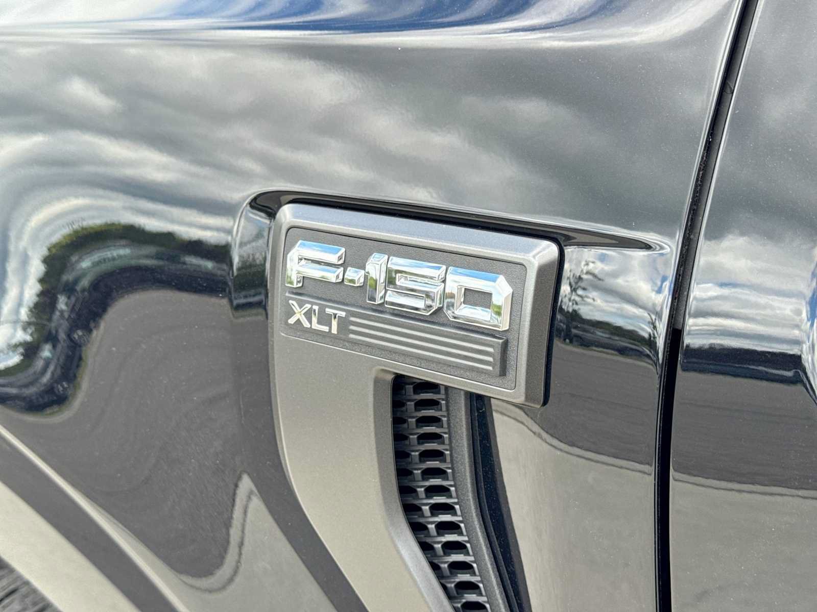 Certified 2022 Ford F150 XLT w/ Equipment Group 302A High AWD/4WD image 12