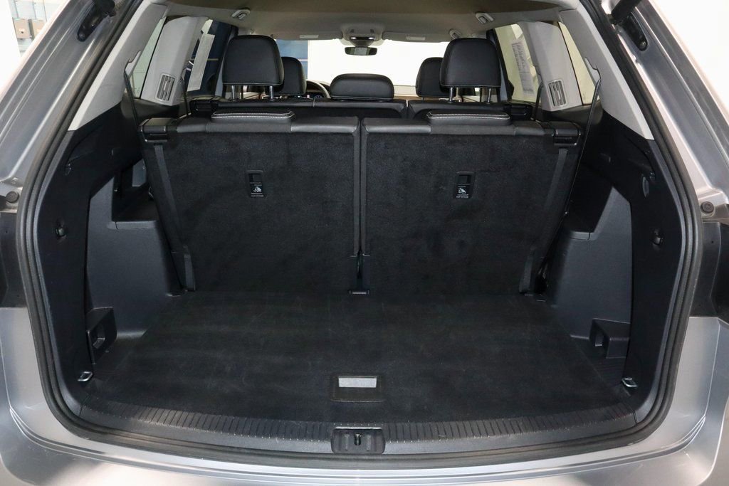 Used 2025 Volkswagen Atlas SE image 14