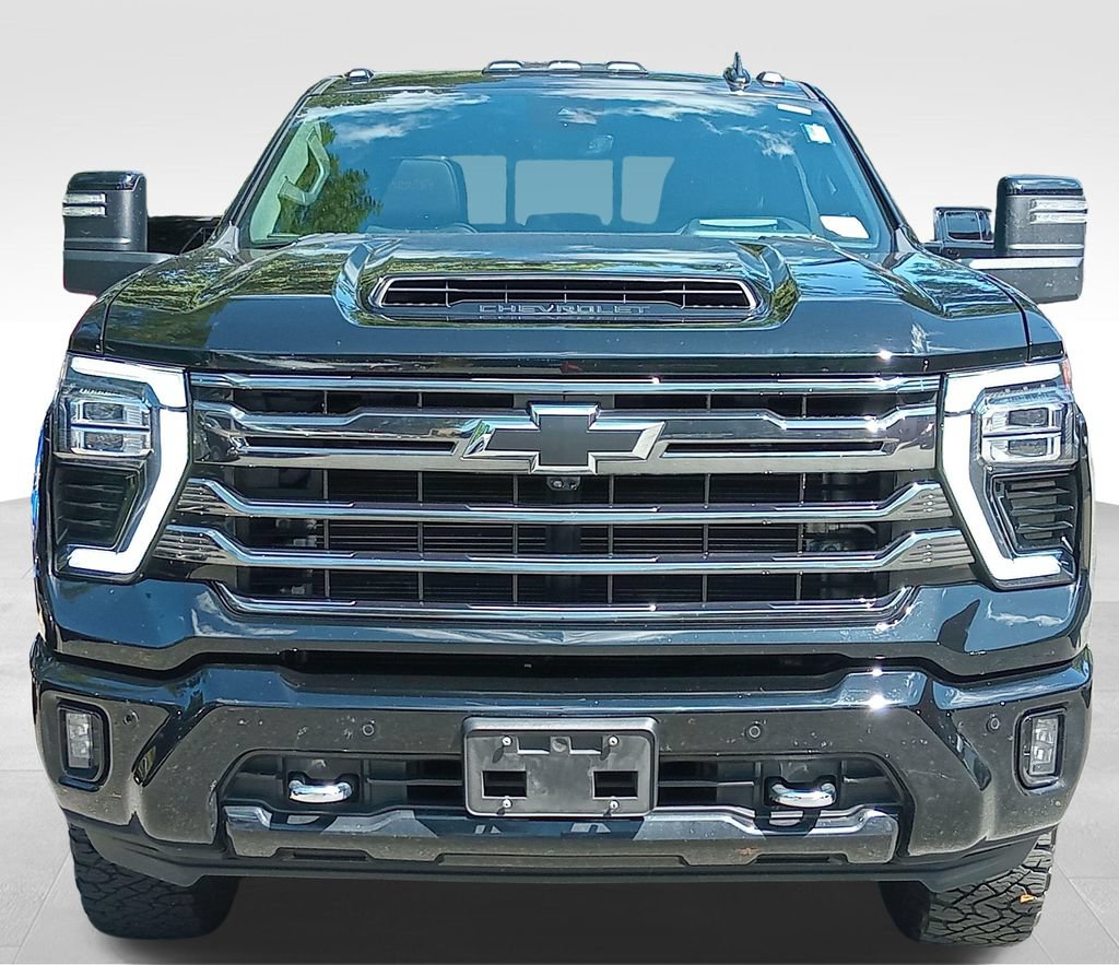 Used 2024 Chevrolet Silverado 2500 High Country w/ Midnight Edition AWD/4WD image 11