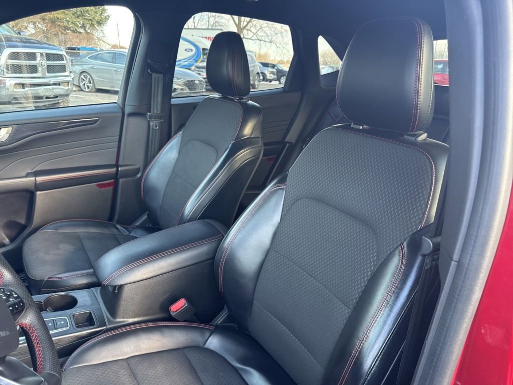 Certified 2023 Ford Escape ST-Line w/ Tech Pack #1 image 11