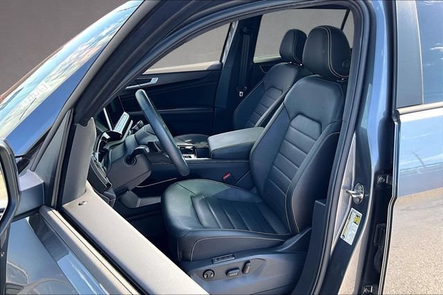 Used 2025 Volkswagen Atlas Cross Sport SEL R-Line AWD/4WD image 24