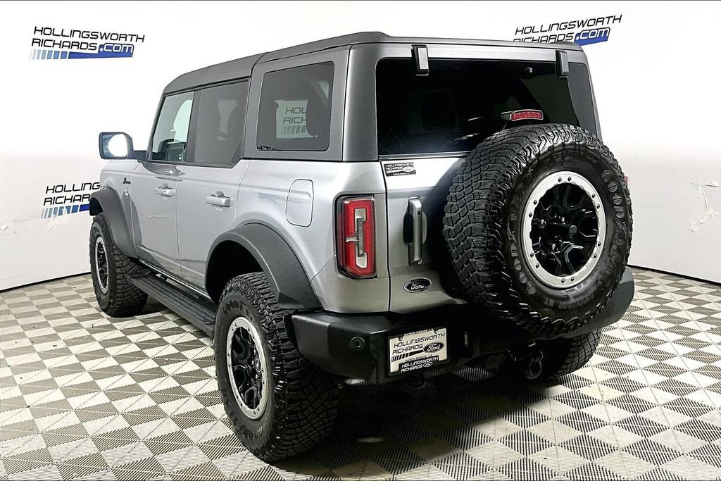 Certified 2023 Ford Bronco Outer Banks w/ Sasquatch Package AWD/4WD image 8