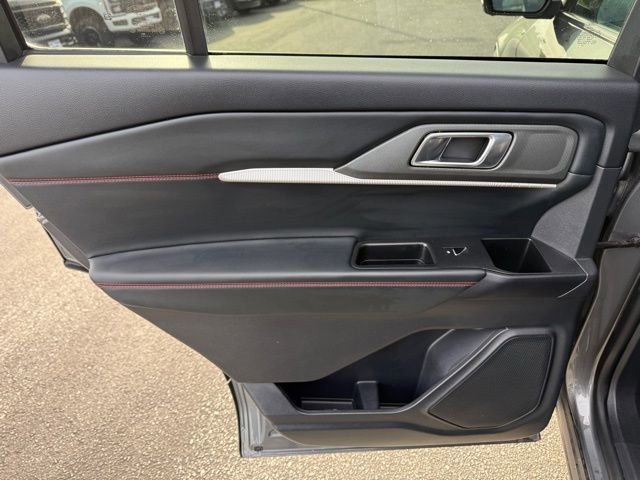 Certified 2025 Ford Explorer ST-Line image 12