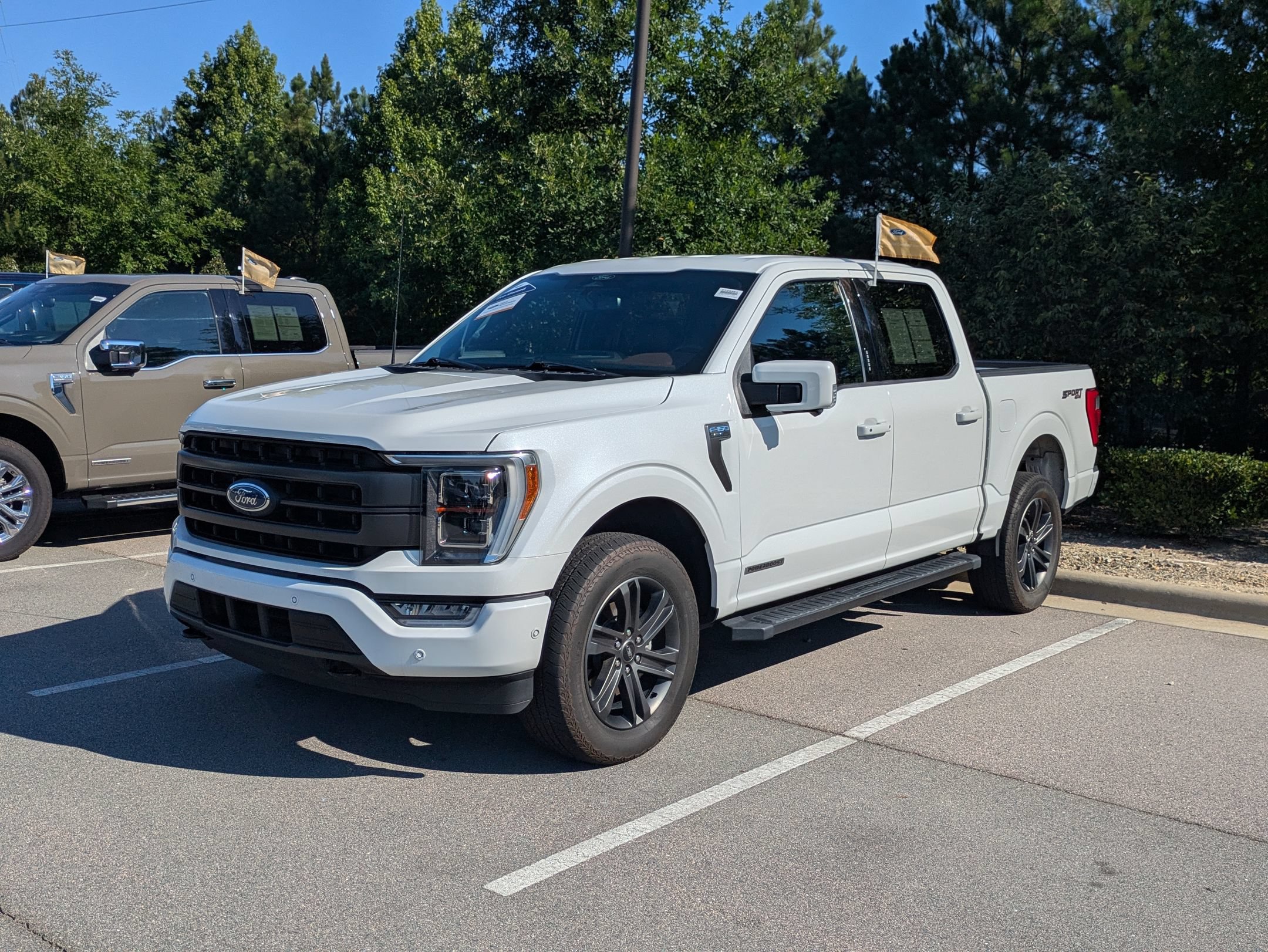 Certified 2022 Ford F150 Lariat w/ Equipment Group 502A High AWD/4WD image 7