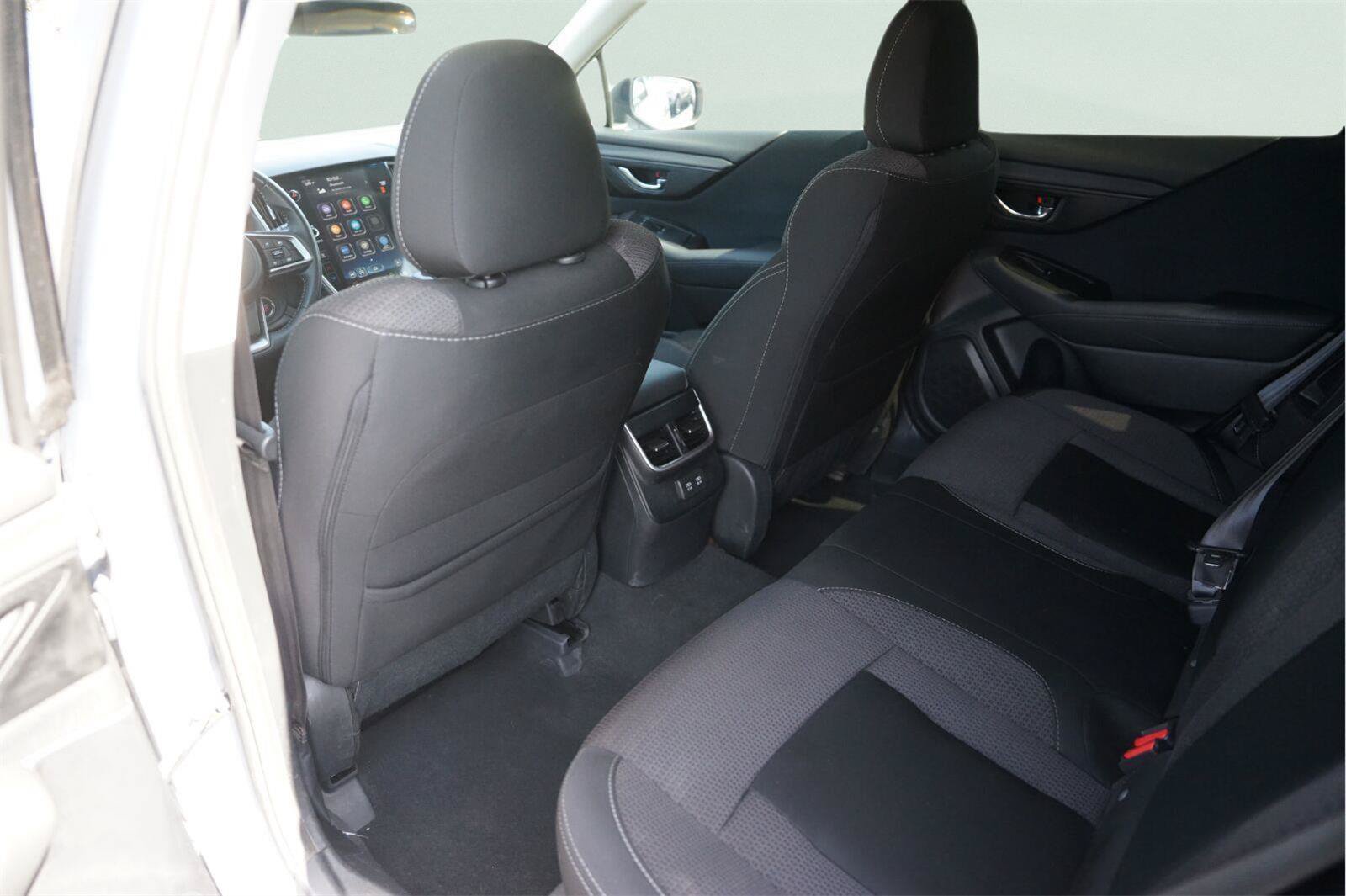 Used 2022 Subaru Outback Premium AWD/4WD image 11