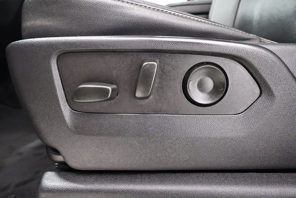 Used 2024 Chevrolet Silverado 2500 LTZ w/ LTZ Plus Package image 18