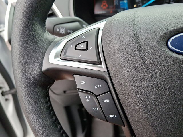 Certified 2023 Ford Edge SEL w/ Convenience Package AWD/4WD image 9