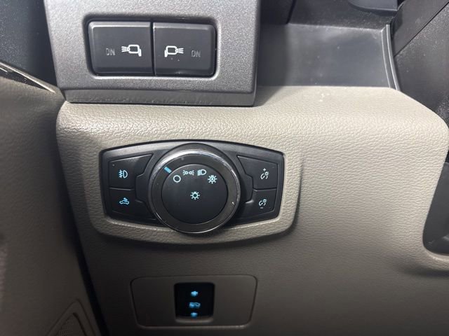 Certified 2020 Ford F250 XLT w/ XLT Premium Package AWD/4WD image 19