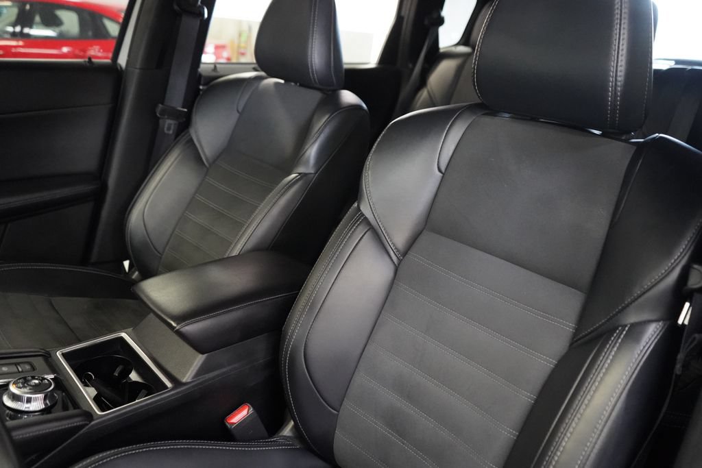 Used 2024 Mitsubishi Outlander SE AWD/4WD image 18