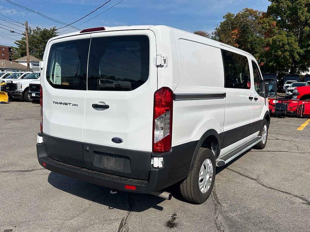 Certified 2025 Ford Transit 250 Low Roof w/ Exterior Upgrade Package RWD image 5