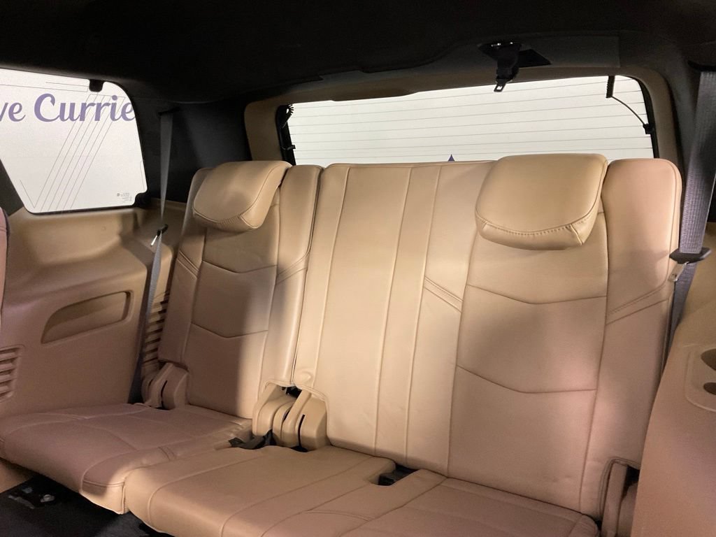 Used 2019 Cadillac Escalade Platinum AWD/4WD image 17