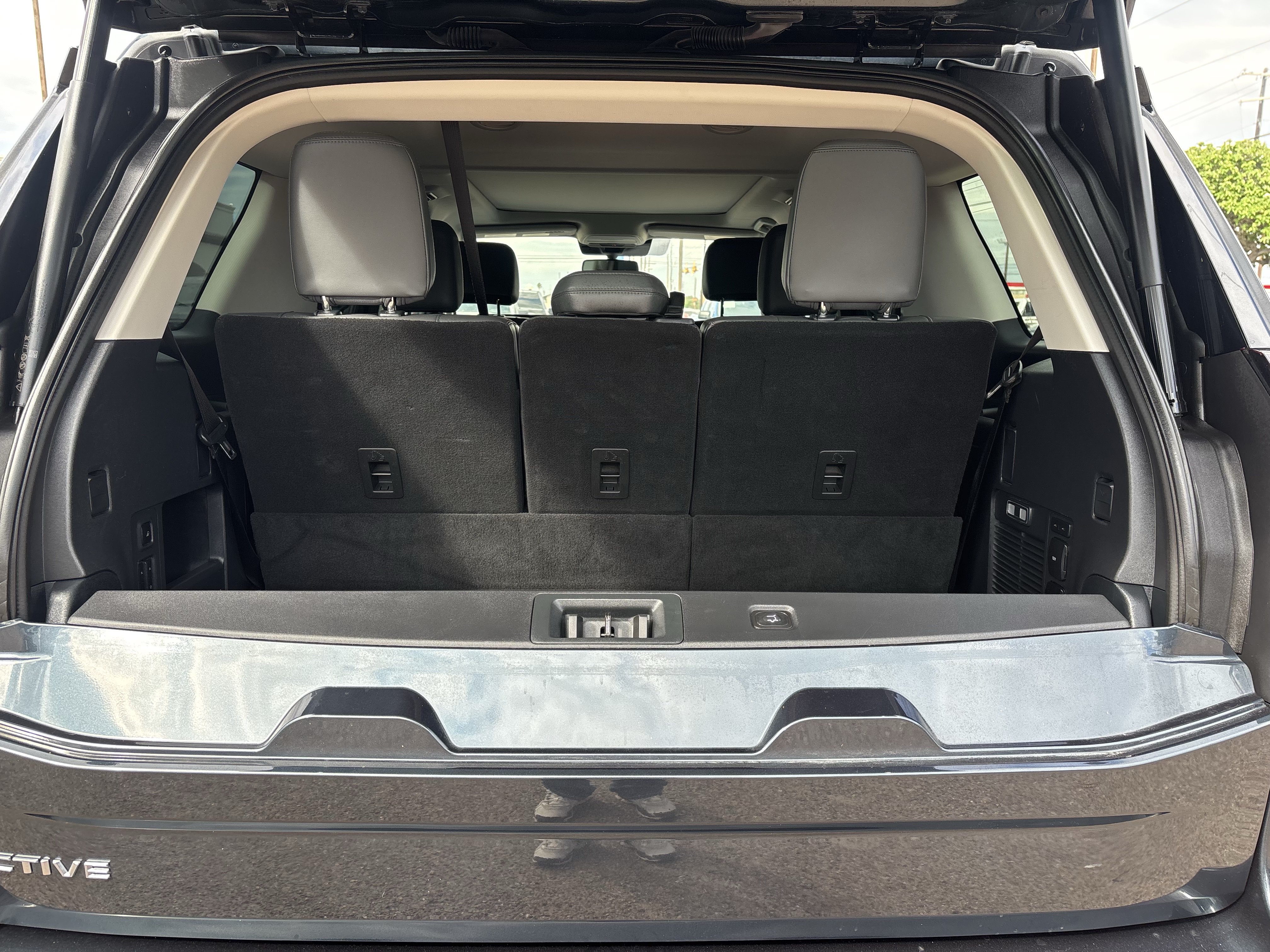 Certified 2025 Ford Expedition Active RWD image 19
