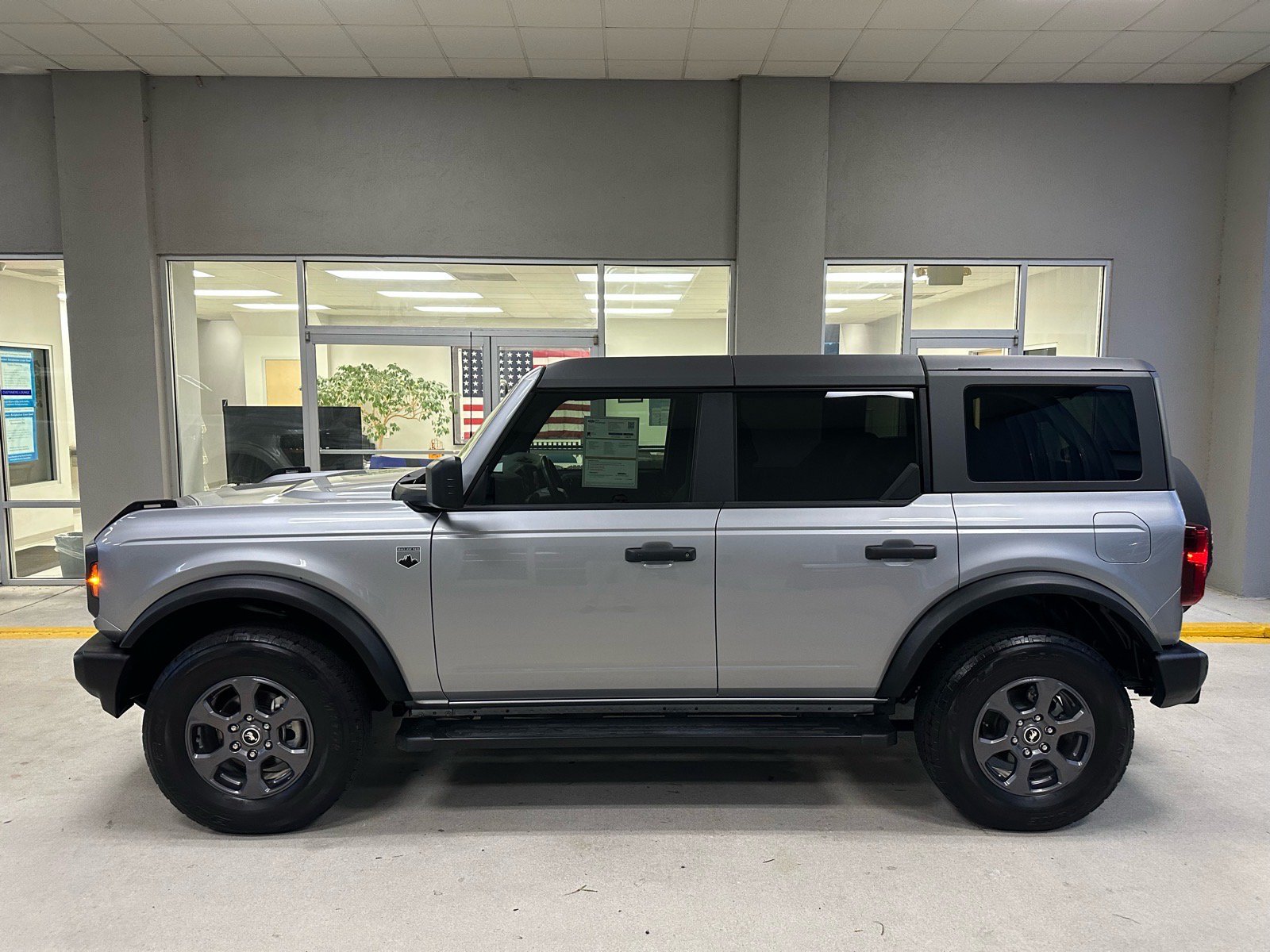 Certified 2024 Ford Bronco Big Bend AWD/4WD image 4