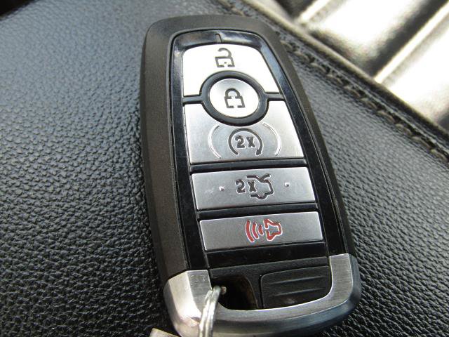 Certified 2020 Ford Fusion SEL FWD image 23