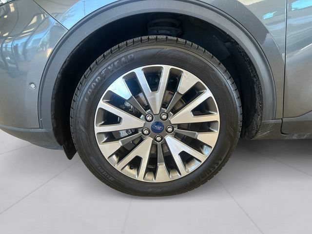 Certified 2020 Ford Escape Titanium w/ Titanium Premium Package 2.0 AWD/4WD image 9